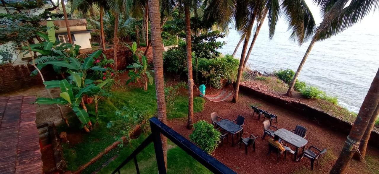 Perch By The Sea Acomodação com café da manhã Kannur Exterior foto